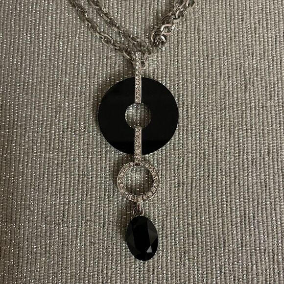 Cache Beautiful necklace - Picture 2 of 14